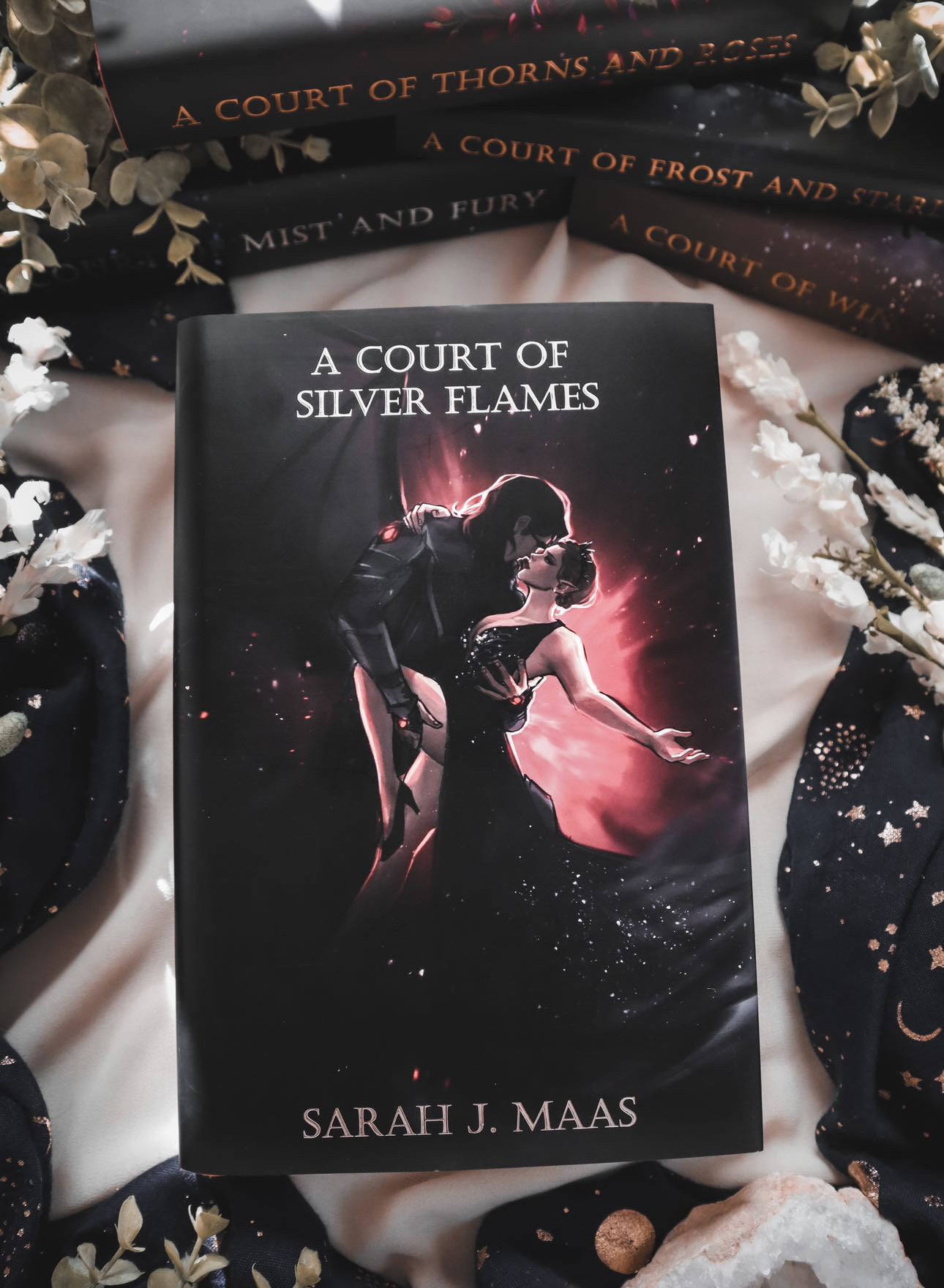 A Court of Thorns and Roses Dust Jacket Set